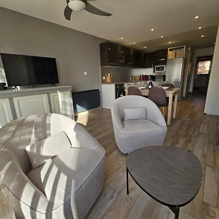 Moderne Familial Avec Vue Sur Le Port Agde